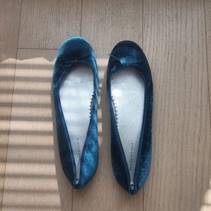 Banana Republic Teal Velour Ballet flats